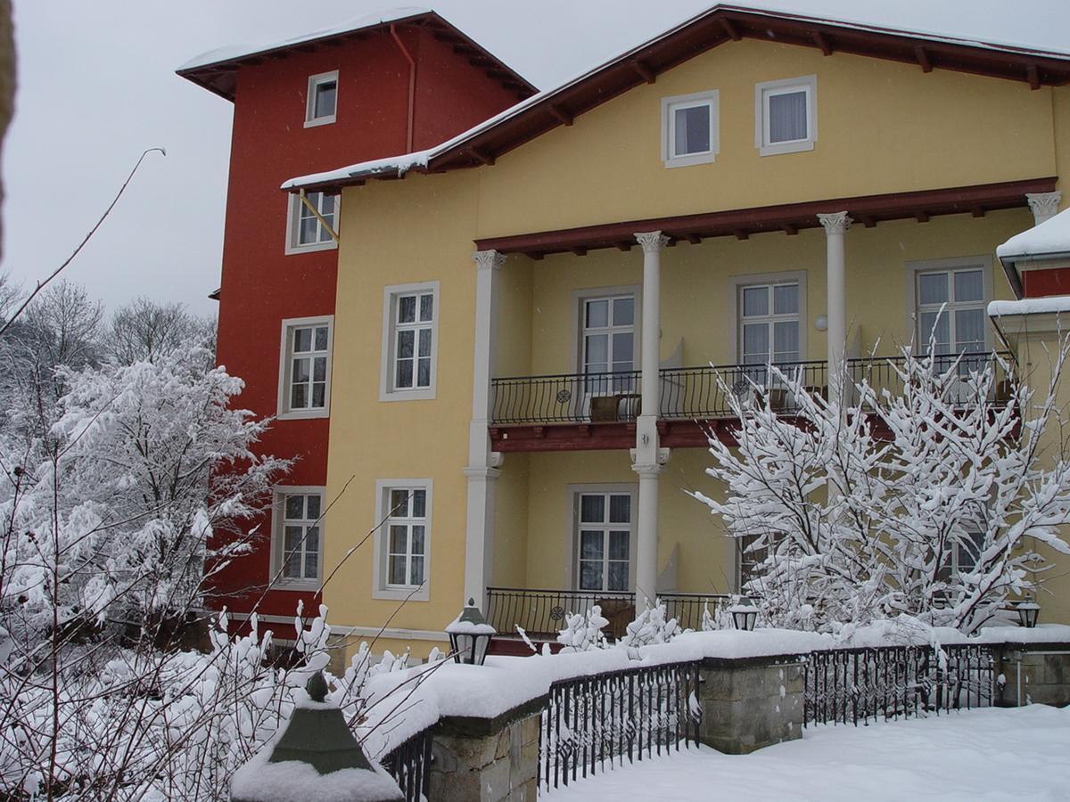 Parkhotel Bad Schandau Mit Spa Екстер'єр фото